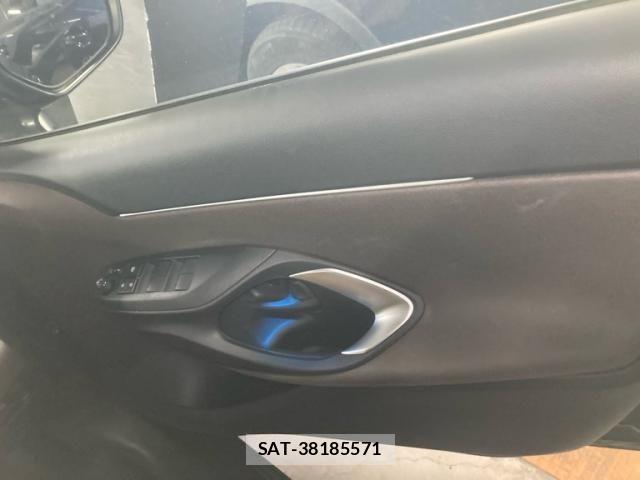 Toyota YARIS CROSS 2021-03 7227734-15