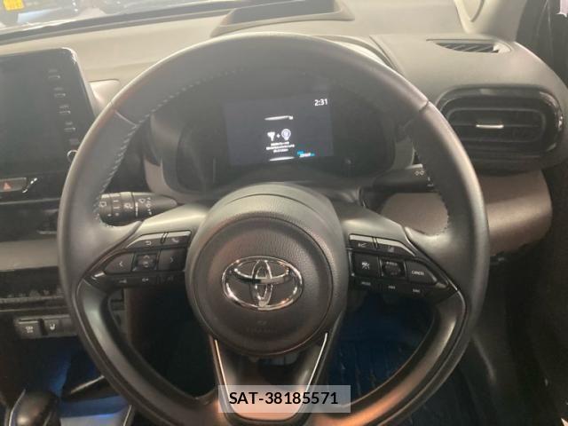 Toyota YARIS CROSS 2021-03 7227734-16