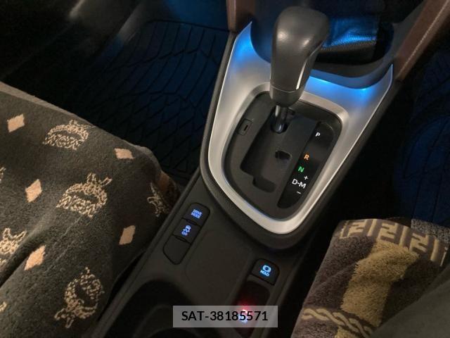 Toyota YARIS CROSS 2021-03 7227734-21