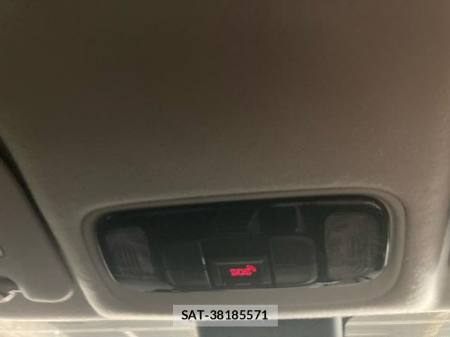 Toyota YARIS CROSS 2021-03 7227734-23