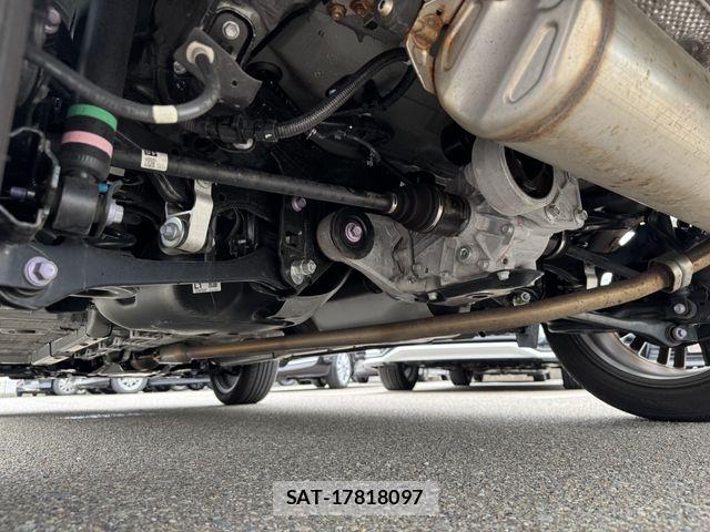 Toyota YARIS CROSS 2025-03 7227742-29