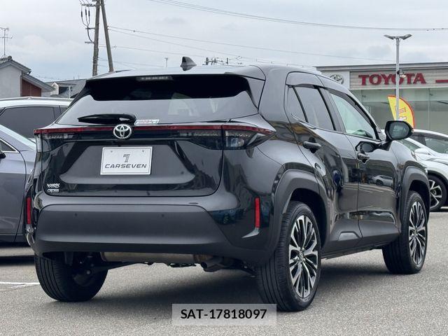 Toyota YARIS CROSS 2025-03 7227742-5