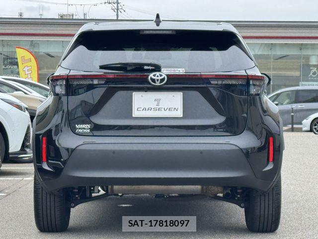 Toyota YARIS CROSS 2025-03 7227742-6