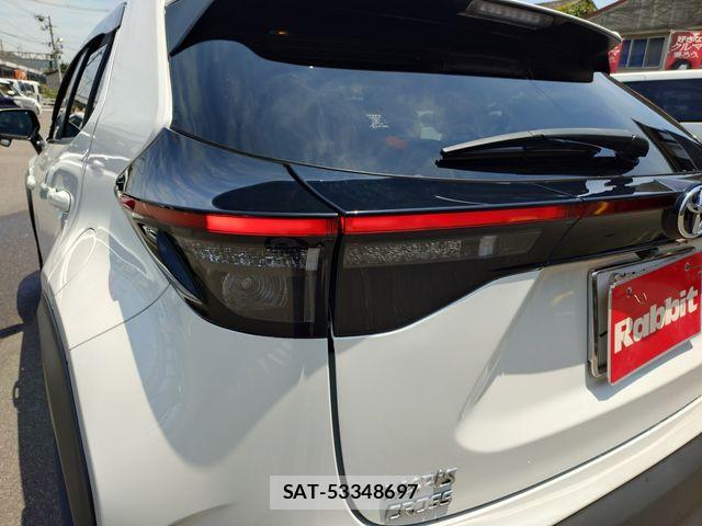 Toyota YARIS CROSS 2023-11 7252980-13