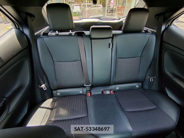 Toyota YARIS CROSS 2023-11 7252980-17