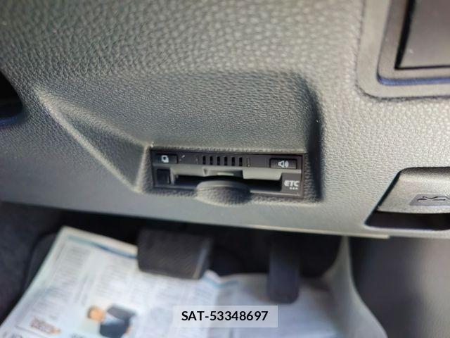 Toyota YARIS CROSS 2023-11 7252980-19