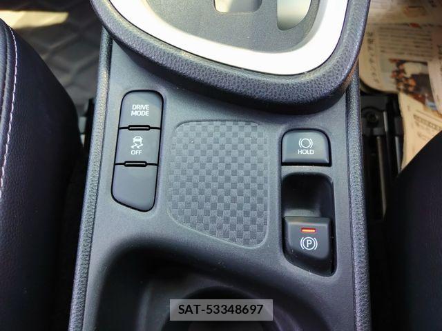 Toyota YARIS CROSS 2023-11 7252980-20