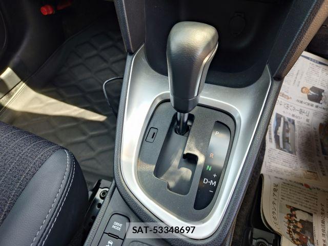 Toyota YARIS CROSS 2023-11 7252980-21