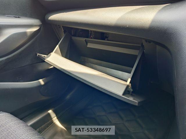 Toyota YARIS CROSS 2023-11 7252980-24