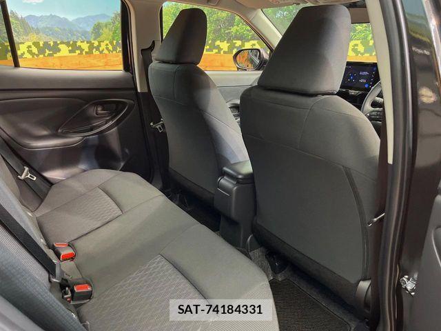 Toyota YARIS CROSS 2024-03 7252979-11