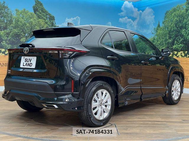 Toyota YARIS CROSS 2024-03 7252979-18