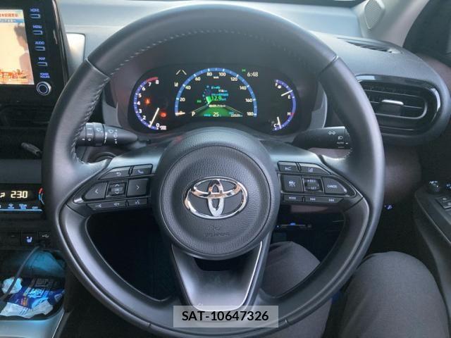Toyota YARIS CROSS 2021-07 7273345-12