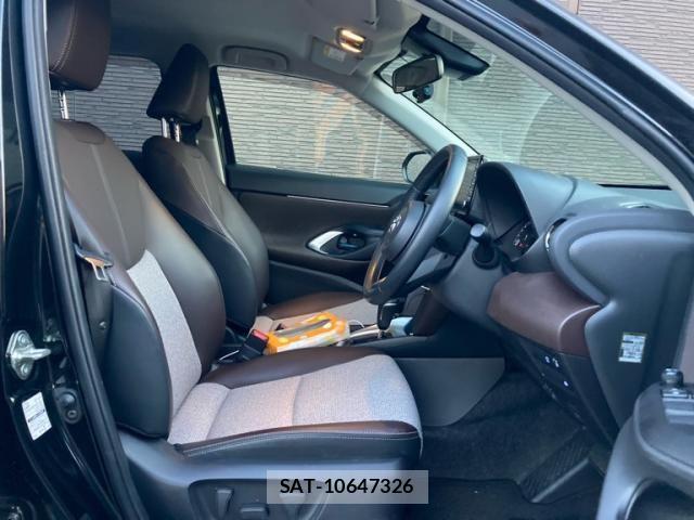 Toyota YARIS CROSS 2021-07 7273345-8