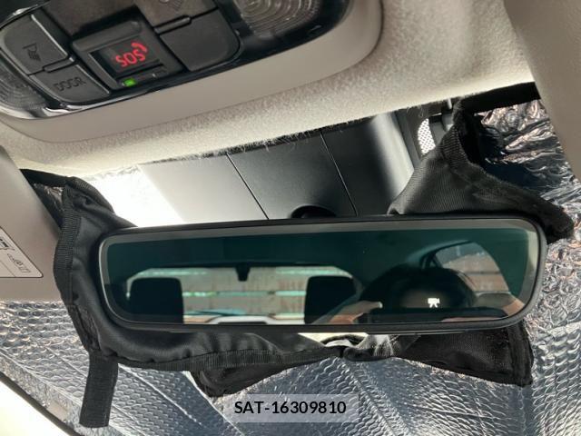 Toyota YARIS CROSS 2023-02 7331475-19