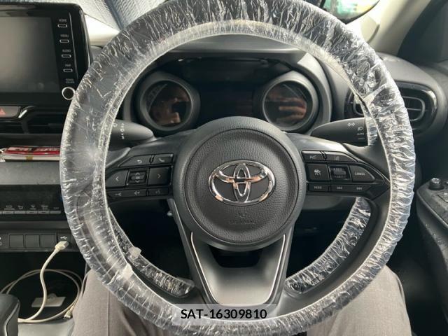 Toyota YARIS CROSS 2023-02 7331475-23