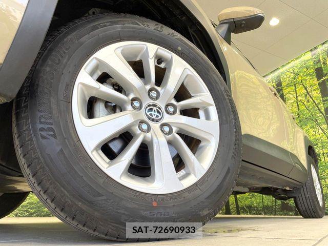 Toyota YARIS CROSS 2020-09 7331479-12