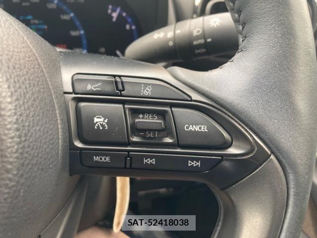 Toyota YARIS CROSS 2020-11 7331478-18