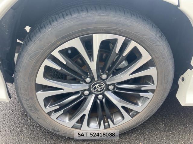 Toyota YARIS CROSS 2020-11 7331478-8