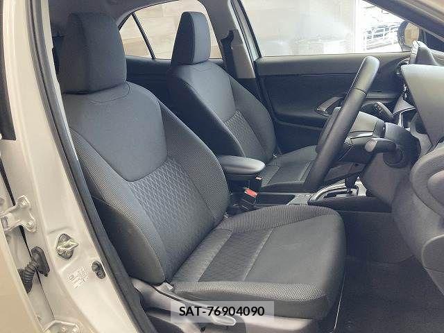 Toyota YARIS CROSS 2024-10 7360671-11