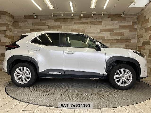 Toyota YARIS CROSS 2024-10 7360671-16