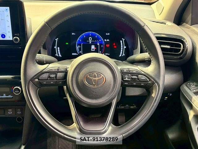 Toyota YARIS CROSS 2024-12 7360662-12