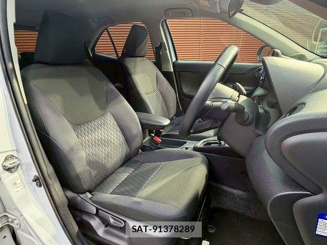 Toyota YARIS CROSS 2024-12 7360662-7