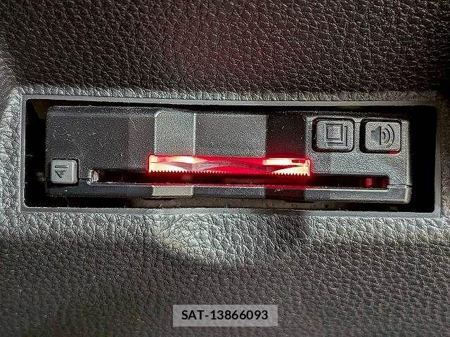 Toyota YARIS CROSS 2021-07 7360675-10