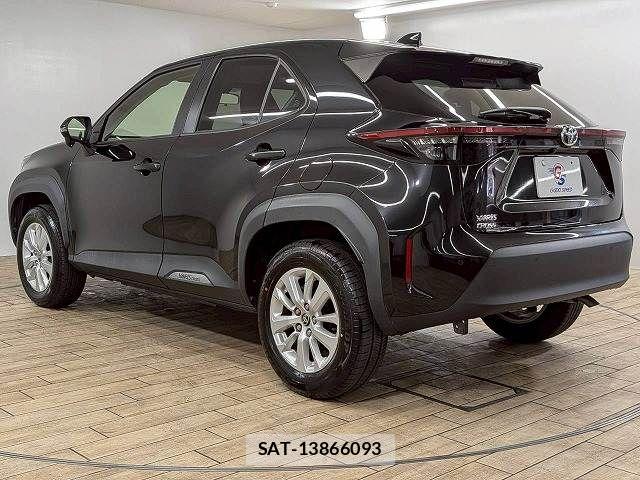 Toyota YARIS CROSS 2021-07 7360675-15
