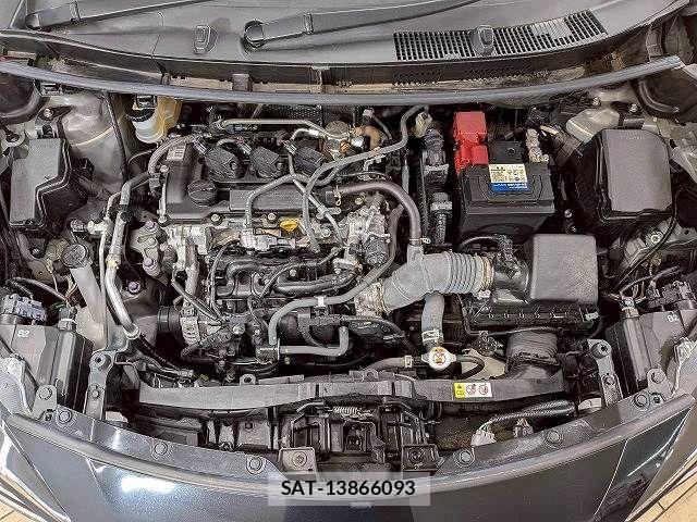 Toyota YARIS CROSS 2021-07 7360675-17