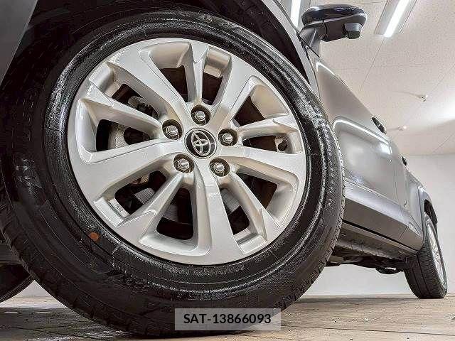 Toyota YARIS CROSS 2021-07 7360675-19