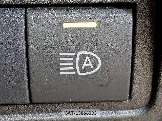 Toyota YARIS CROSS 2021-07 7360675-7