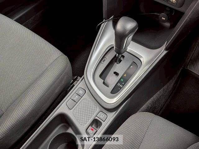 Toyota YARIS CROSS 2021-07 7360675-8