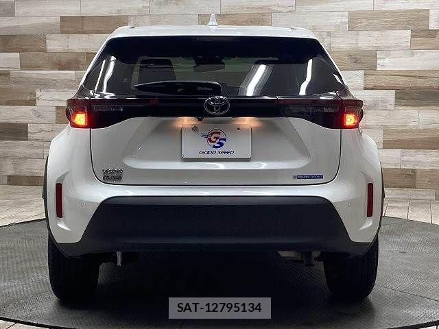 Toyota YARIS CROSS 2024-12 7360663-14