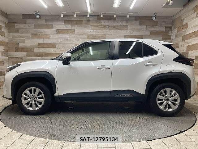 Toyota YARIS CROSS 2024-12 7360663-15