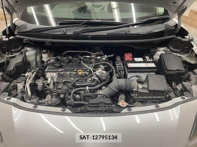 Toyota YARIS CROSS 2024-12 7360663-17