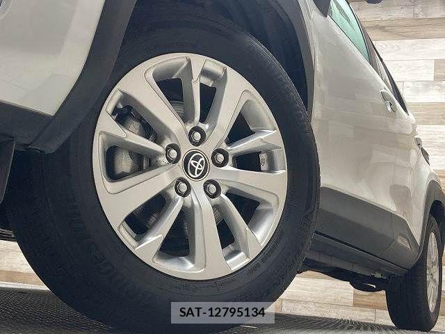 Toyota YARIS CROSS 2024-12 7360663-18