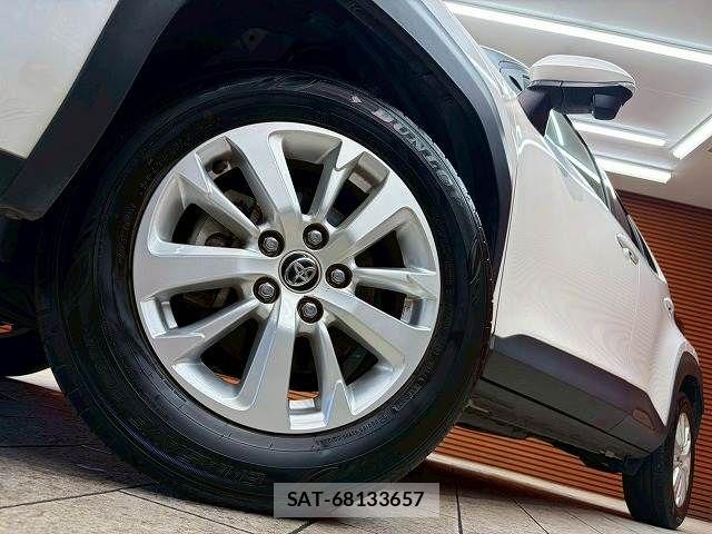 Toyota YARIS CROSS 2024-12 7360655-10