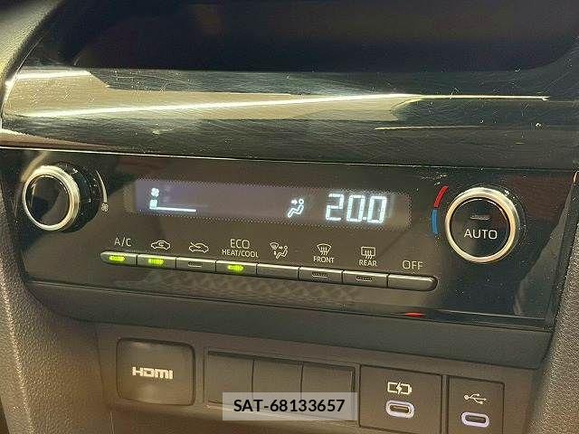 Toyota YARIS CROSS 2024-12 7360655-11
