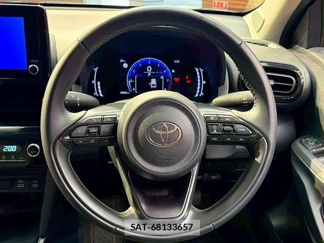 Toyota YARIS CROSS 2024-12 7360655-12