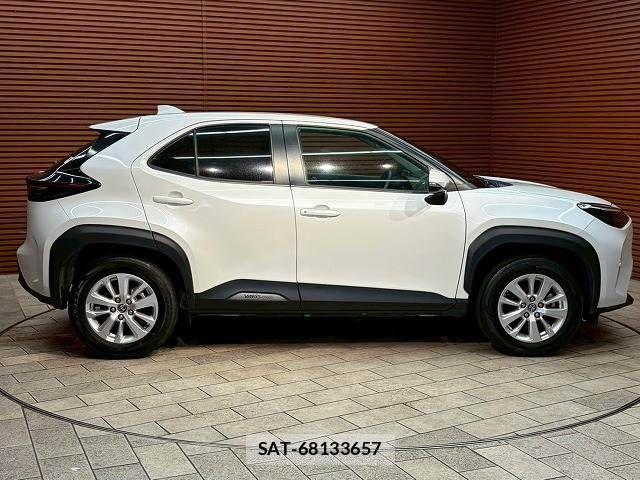Toyota YARIS CROSS 2024-12 7360655-17