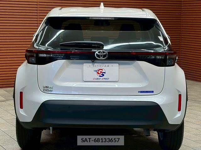 Toyota YARIS CROSS 2024-12 7360655-18