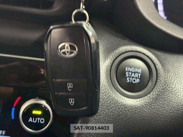 Toyota YARIS CROSS 2024-12 7360667-9