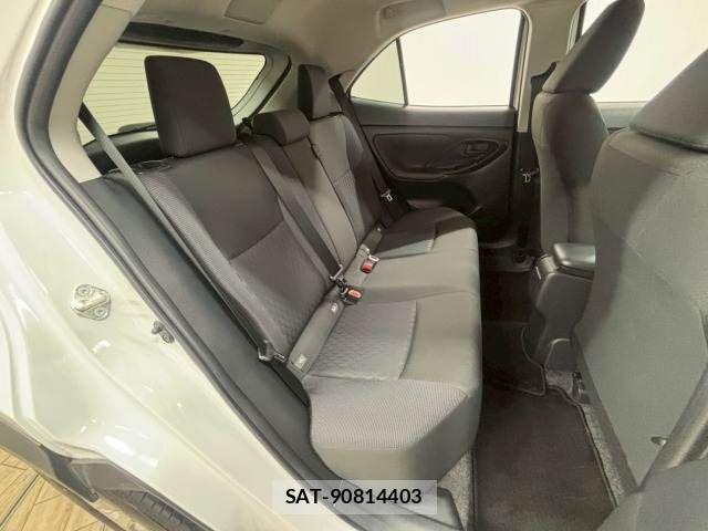 Toyota YARIS CROSS 2024-12 7360667-5