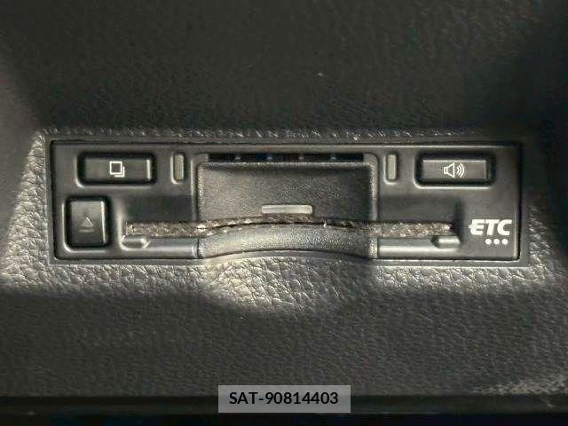 Toyota YARIS CROSS 2024-12 7360667-8