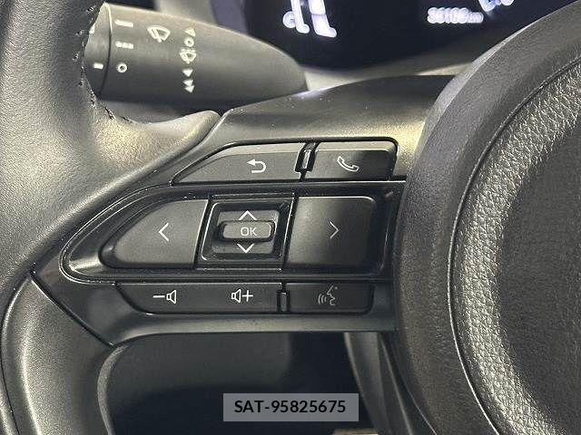 Toyota YARIS CROSS 2024-12 7360668-13