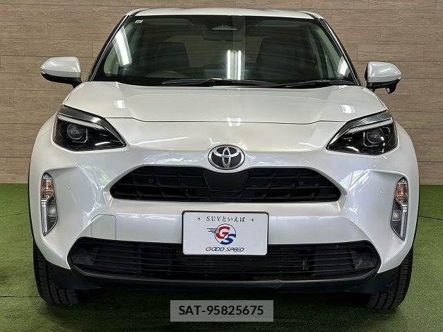Toyota YARIS CROSS 2024-12 7360668-15