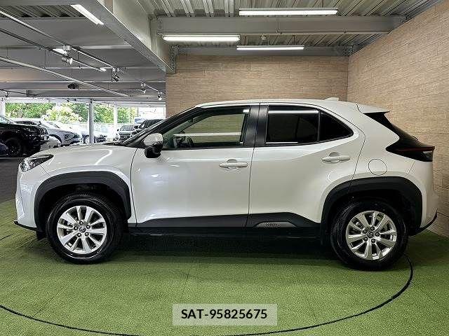 Toyota YARIS CROSS 2024-12 7360668-16
