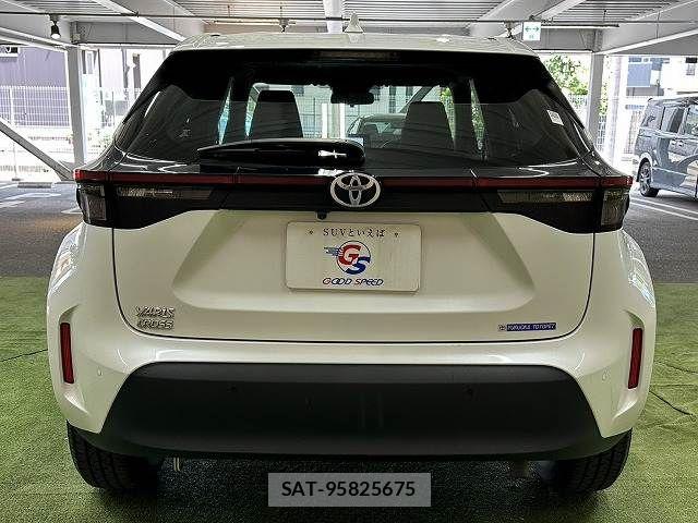 Toyota YARIS CROSS 2024-12 7360668-18