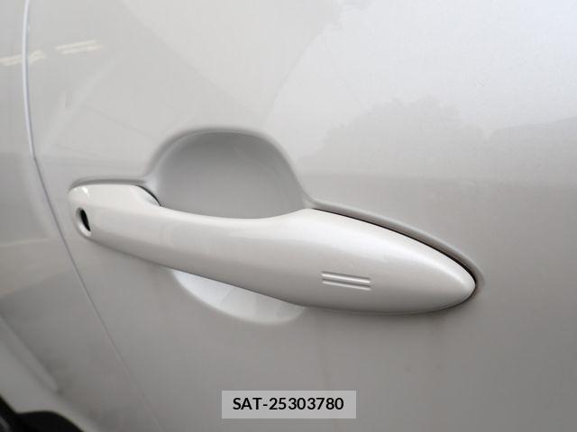 Toyota YARIS CROSS 2023-02 7360651-10