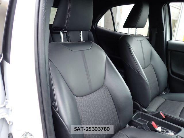 Toyota YARIS CROSS 2023-02 7360651-22